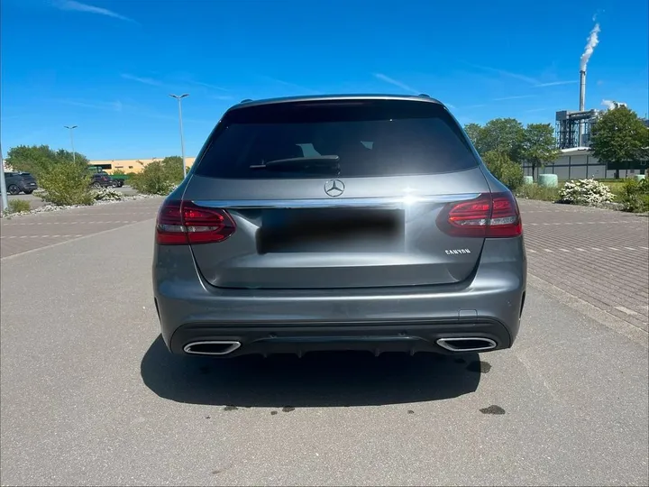 Mercedes-Benz C 220