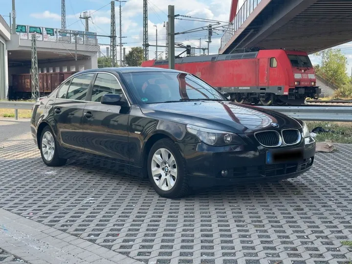 BMW 525