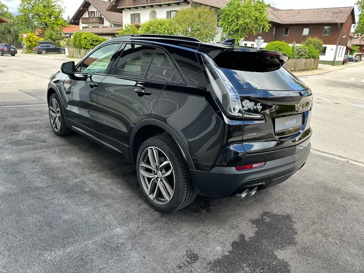 Cadillac XT4