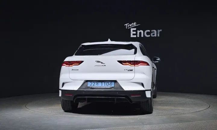 Jaguar I-PACE