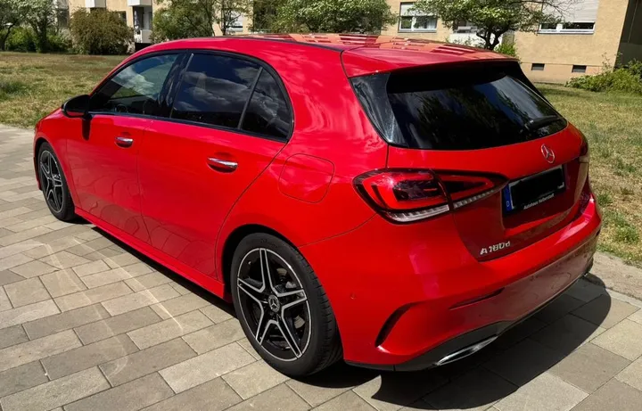 Mercedes-Benz A 180