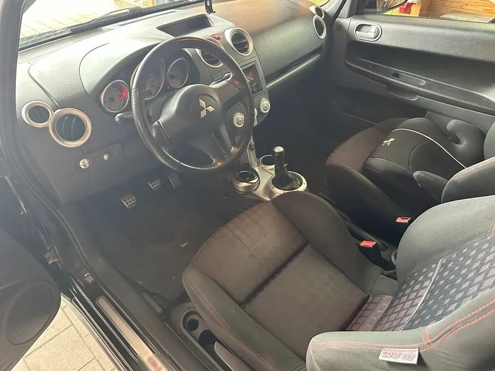 Mitsubishi Colt