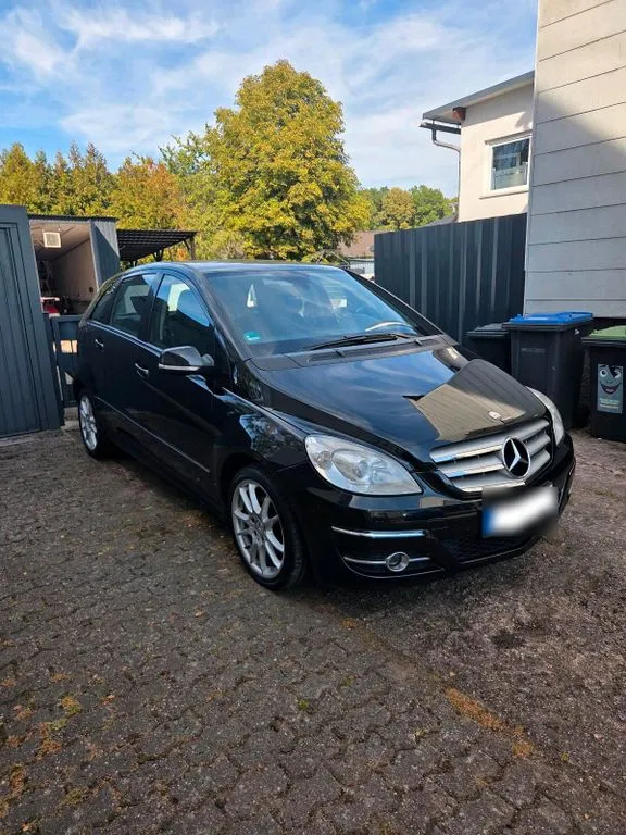 Mercedes-Benz B 170