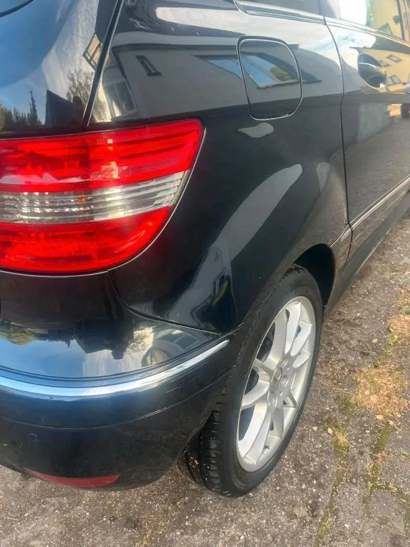 Mercedes-Benz B 170