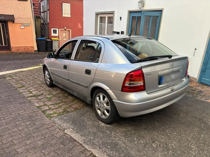 Opel Astra