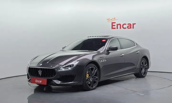 Maserati Quattroporte