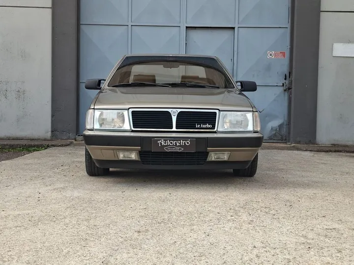 Lancia Thema