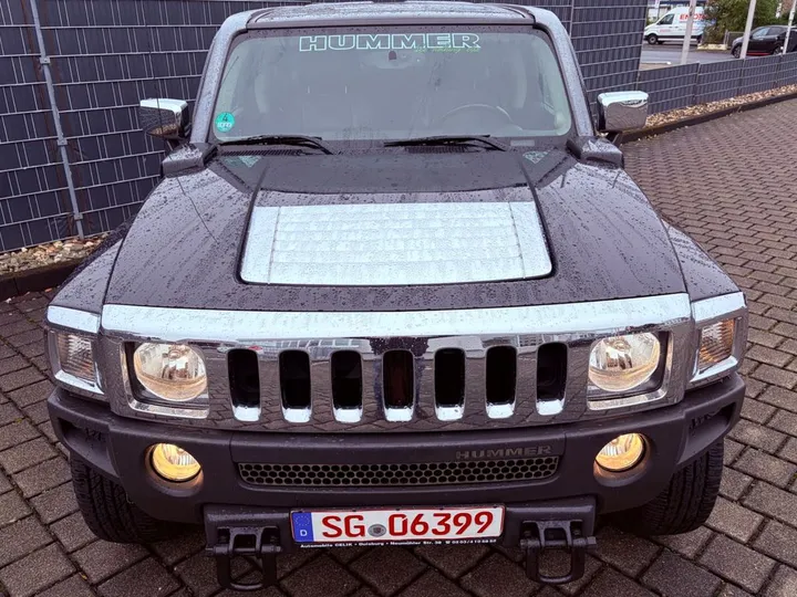 Hummer H3
