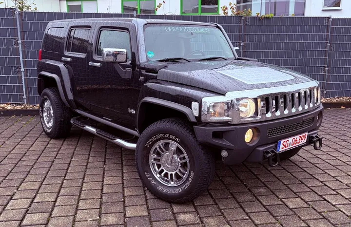 Hummer H3