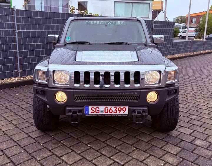 Hummer H3