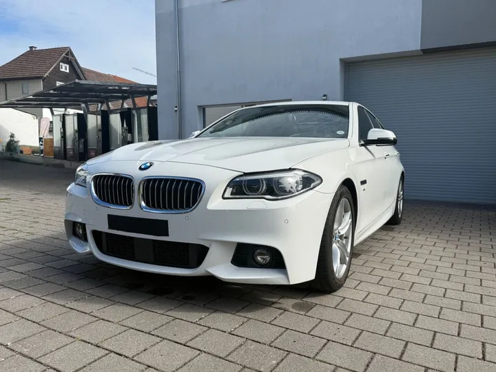 BMW 528