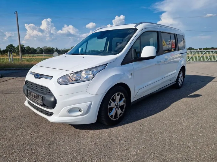 Ford Grand Tourneo