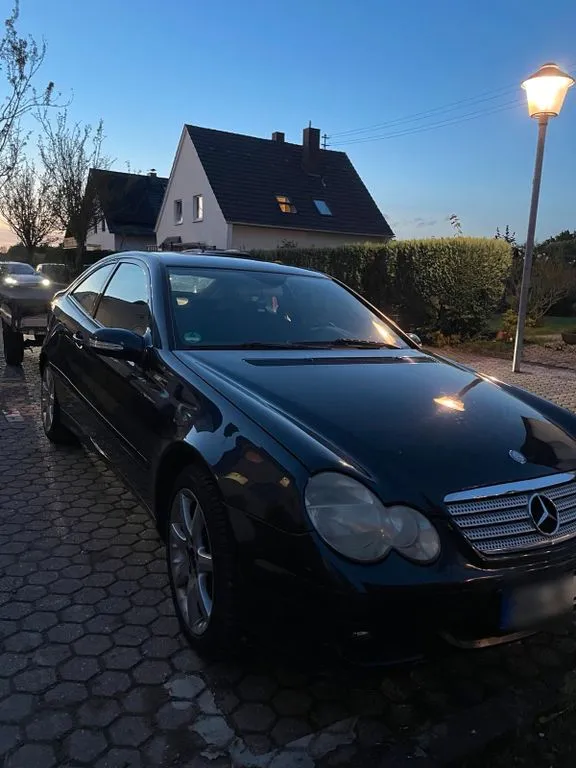 Mercedes-Benz C 200