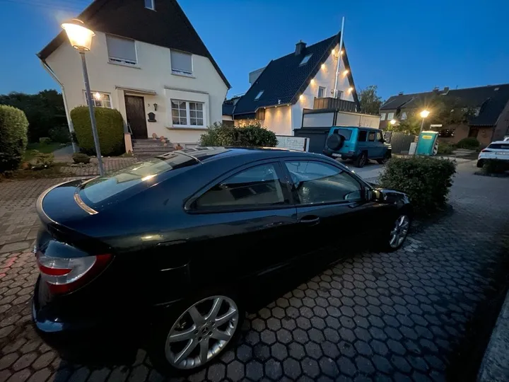 Mercedes-Benz C 200