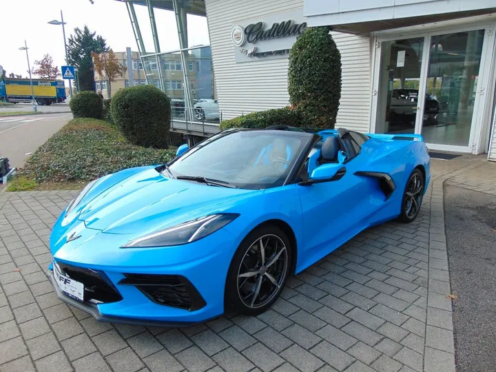 Corvette C8