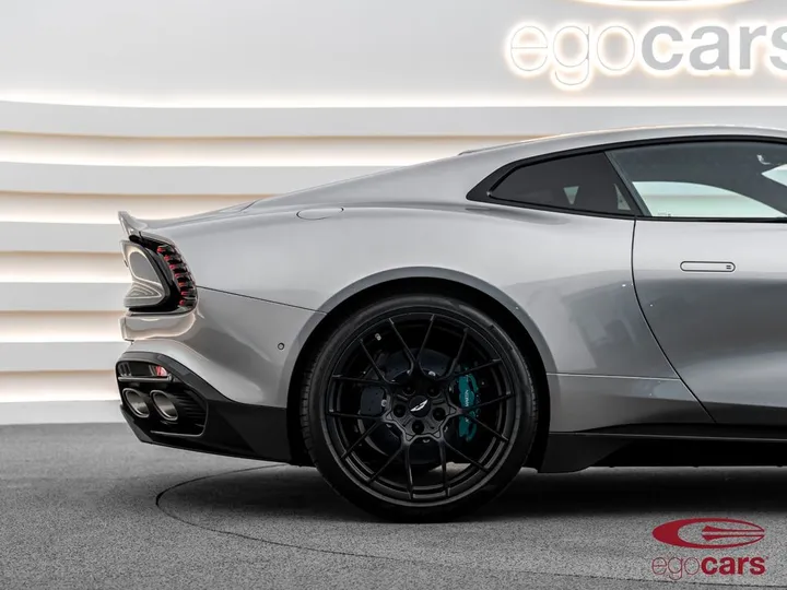 Aston Martin Vanquish