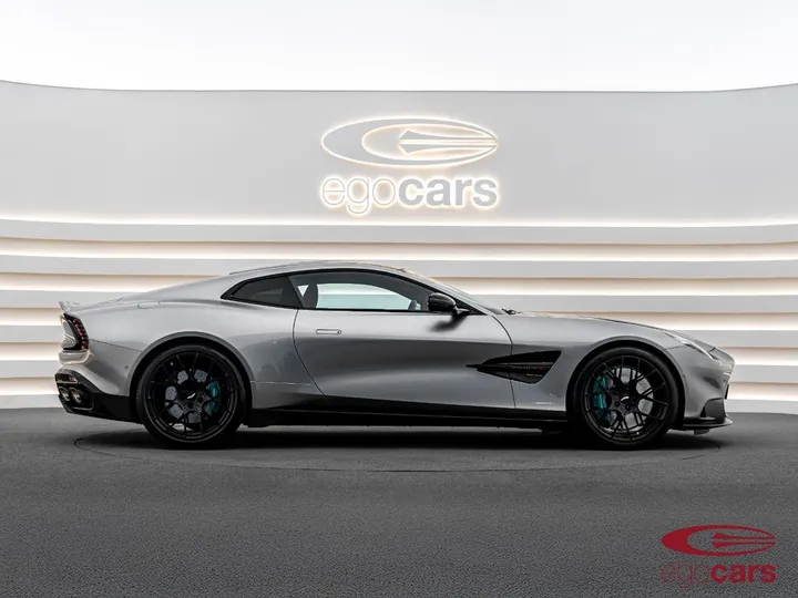Aston Martin Vanquish