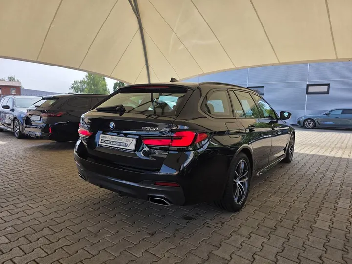 BMW 530