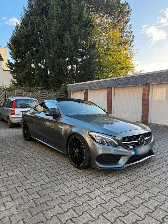 Mercedes-Benz C 220