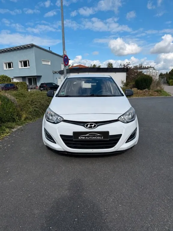 Hyundai i20