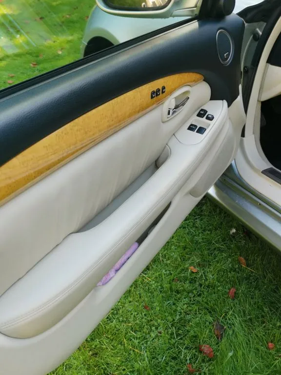 Lexus SC 430