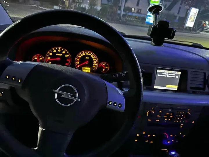Opel Vectra
