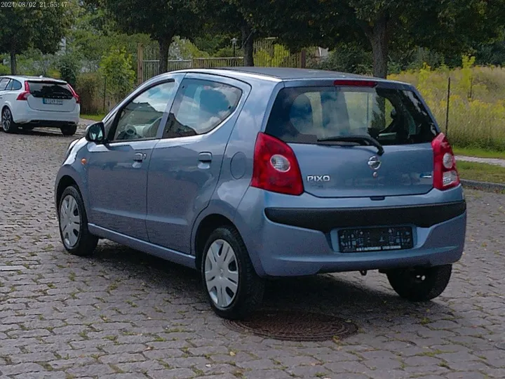 Nissan Pixo