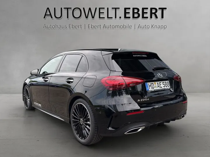 Mercedes-Benz A 220