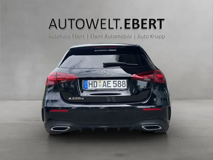 Mercedes-Benz A 220