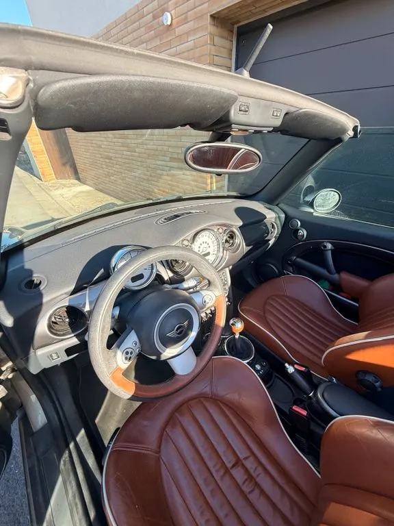 MINI Cooper Cabrio