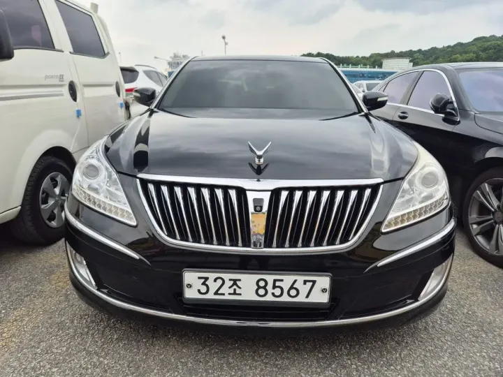 Hyundai Equus