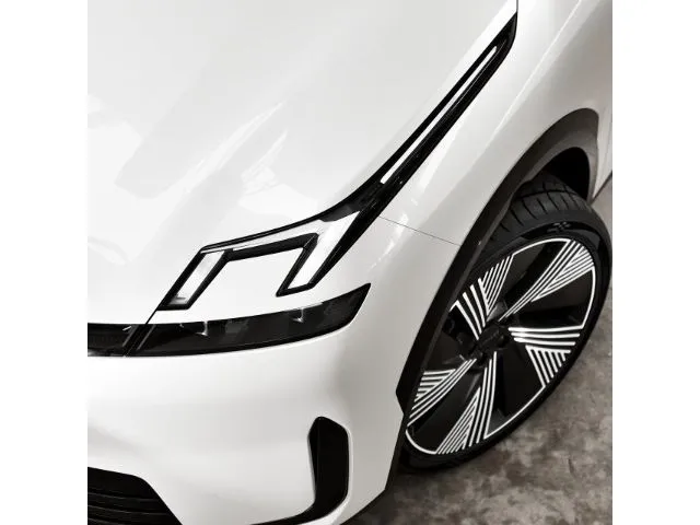Lynk&Co 08