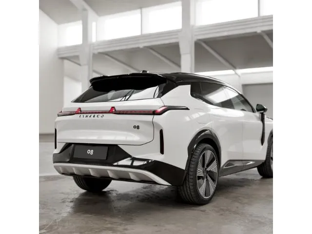 Lynk&Co 08