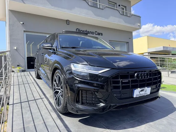 Audi Q8