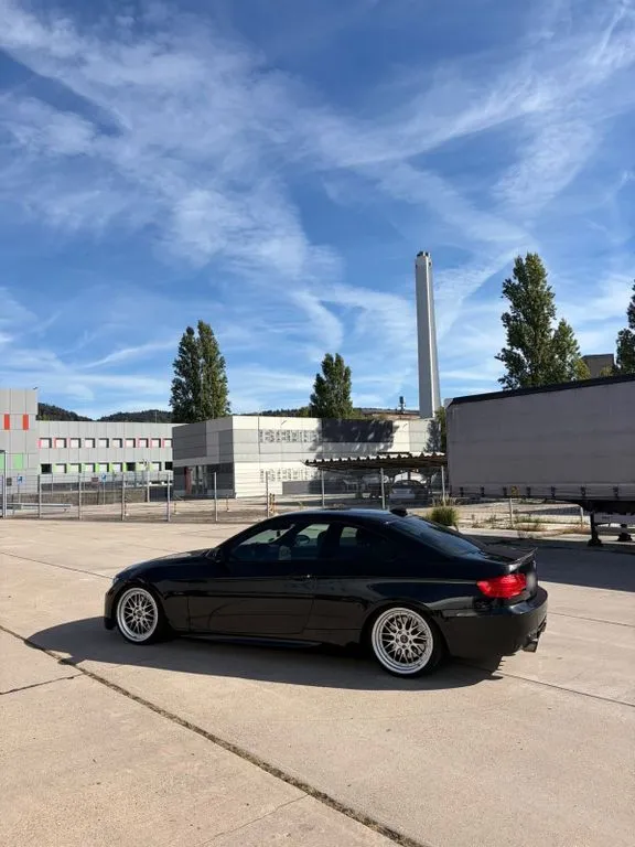 BMW 335