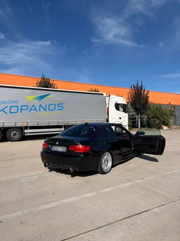 BMW 335