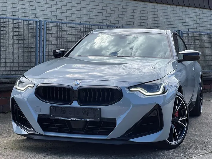 BMW M240i