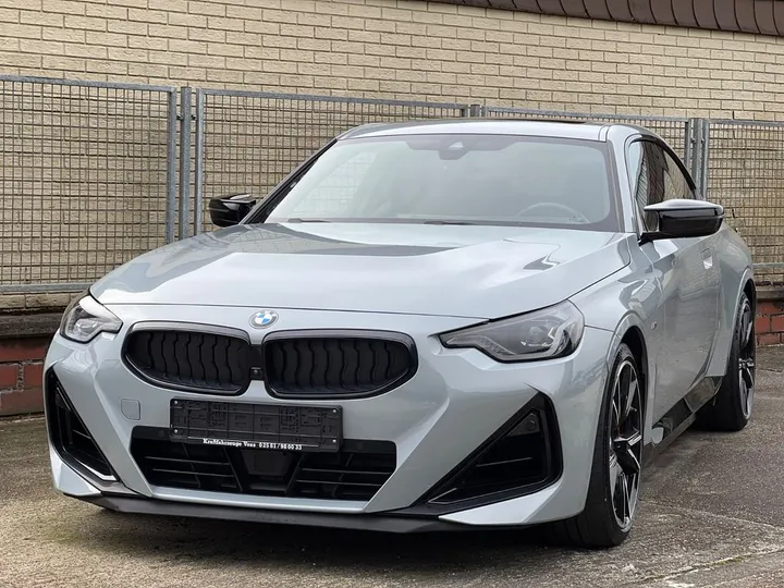 BMW M240i