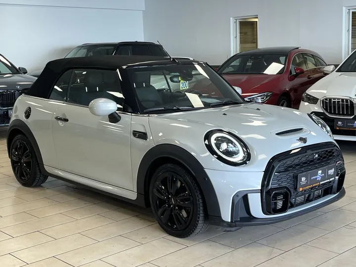 MINI John Cooper Works Cabrio