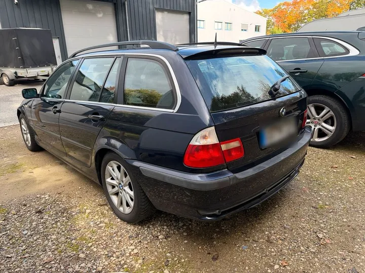 BMW 320
