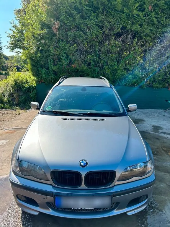 BMW 320