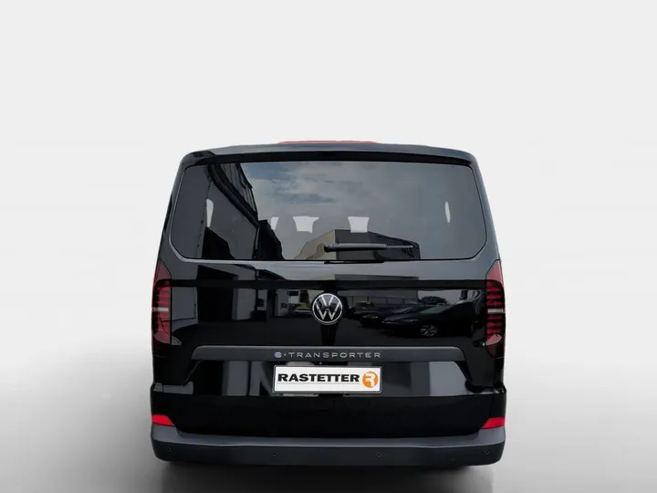 Volkswagen T7 Kombi