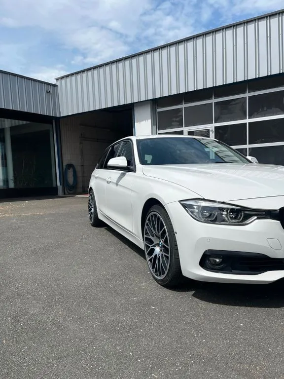 BMW 325