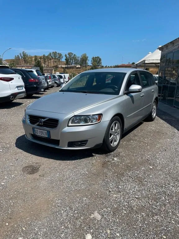 Volvo V50