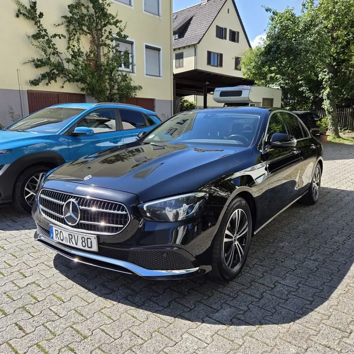 Mercedes-Benz E 220