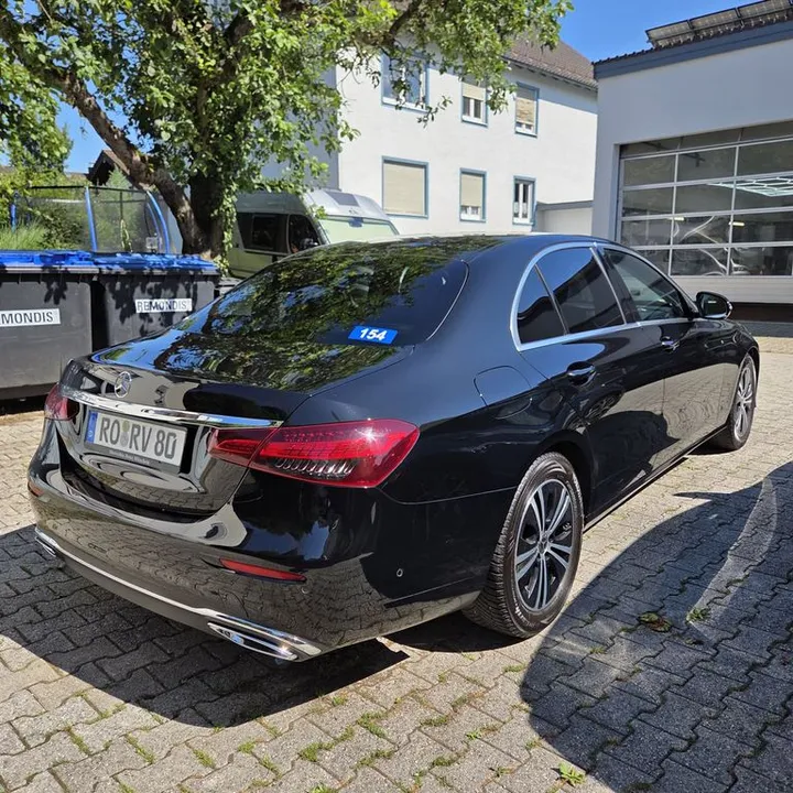 Mercedes-Benz E 220