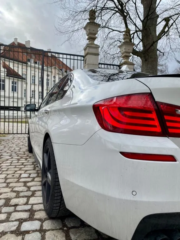 BMW 525