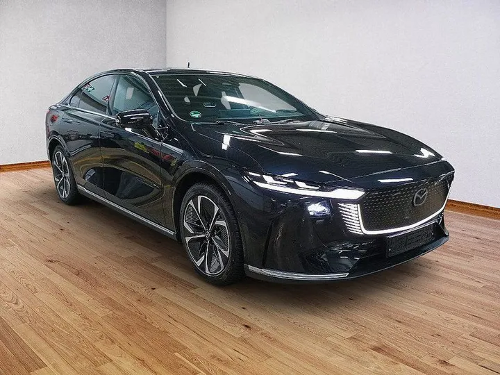 Mazda 6e