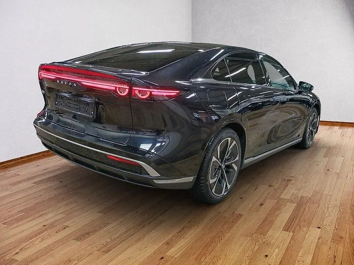 Mazda 6e