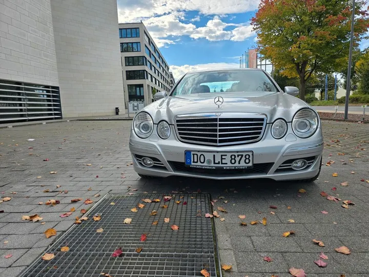 Mercedes-Benz E 280
